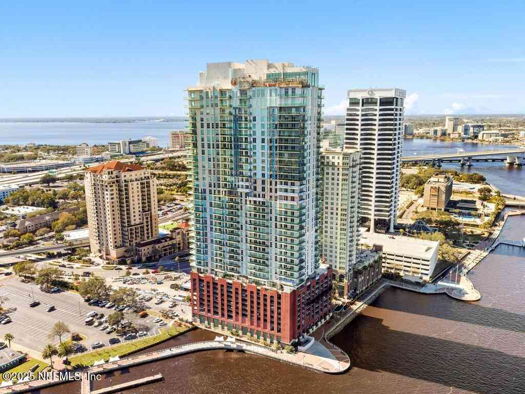 Condo For Sale - 1431 Riverplace Boulevard #2307<br/> Duval County, Jacksonville, FL 32207