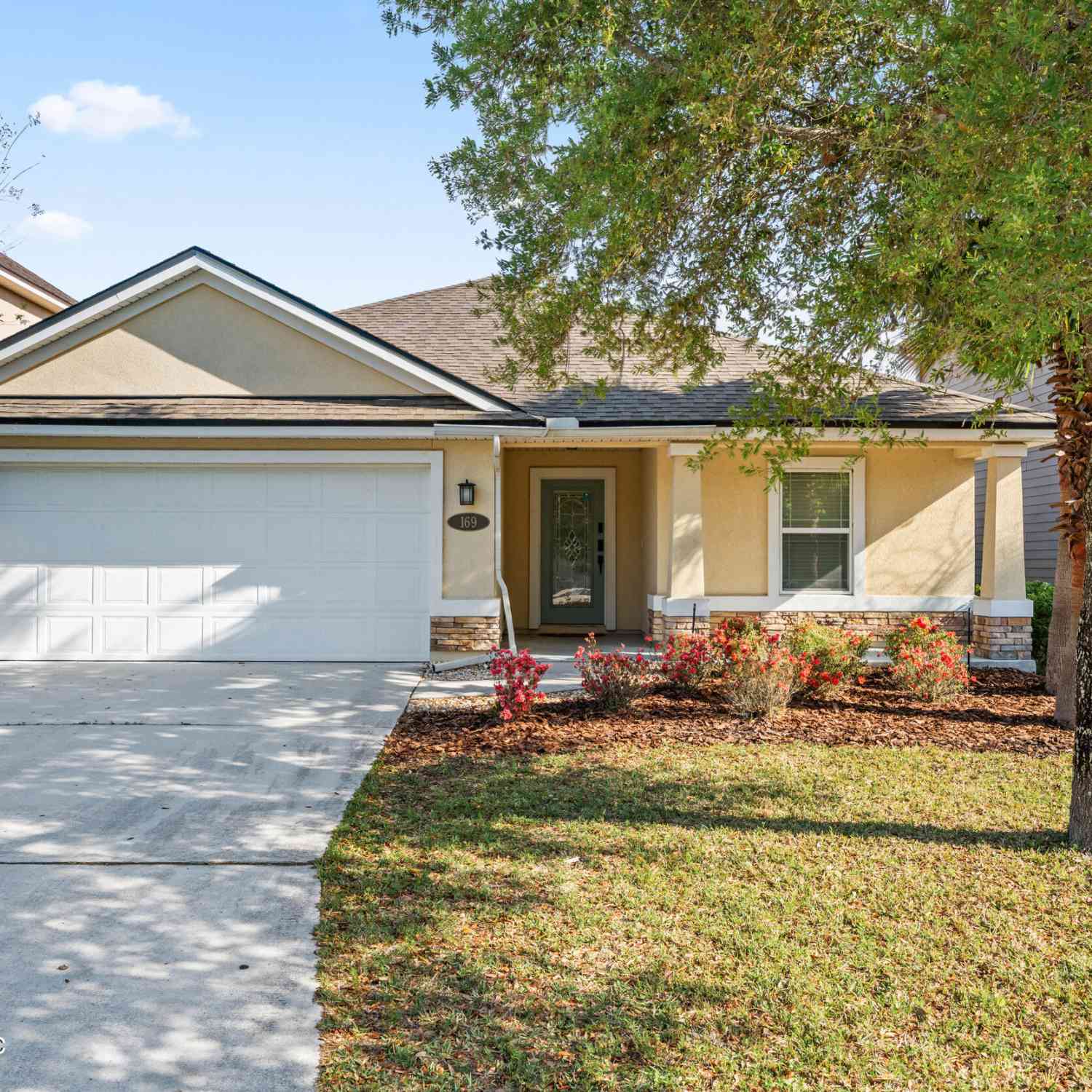 Homes For Sale - 169 Asbury Hill Court<br/> Jacksonville, FL 32218