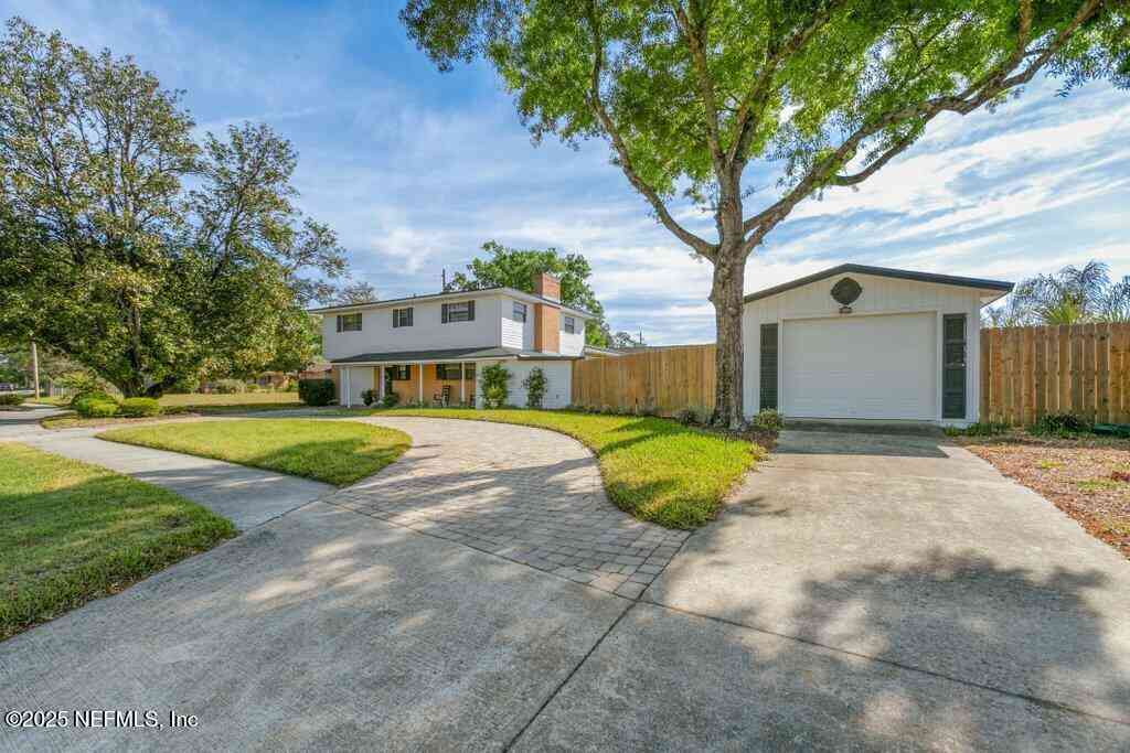 Homes For Sale - 7204 Sandy Bluff Drive<br/> Jacksonville, FL 32277