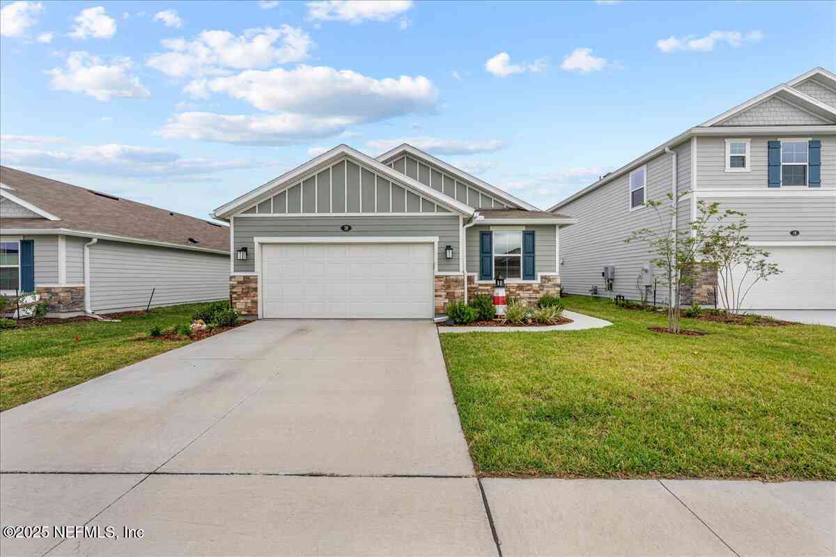 Homes For Sale - 20 Windsor Terrace<br/> Palm Coast, FL 32164