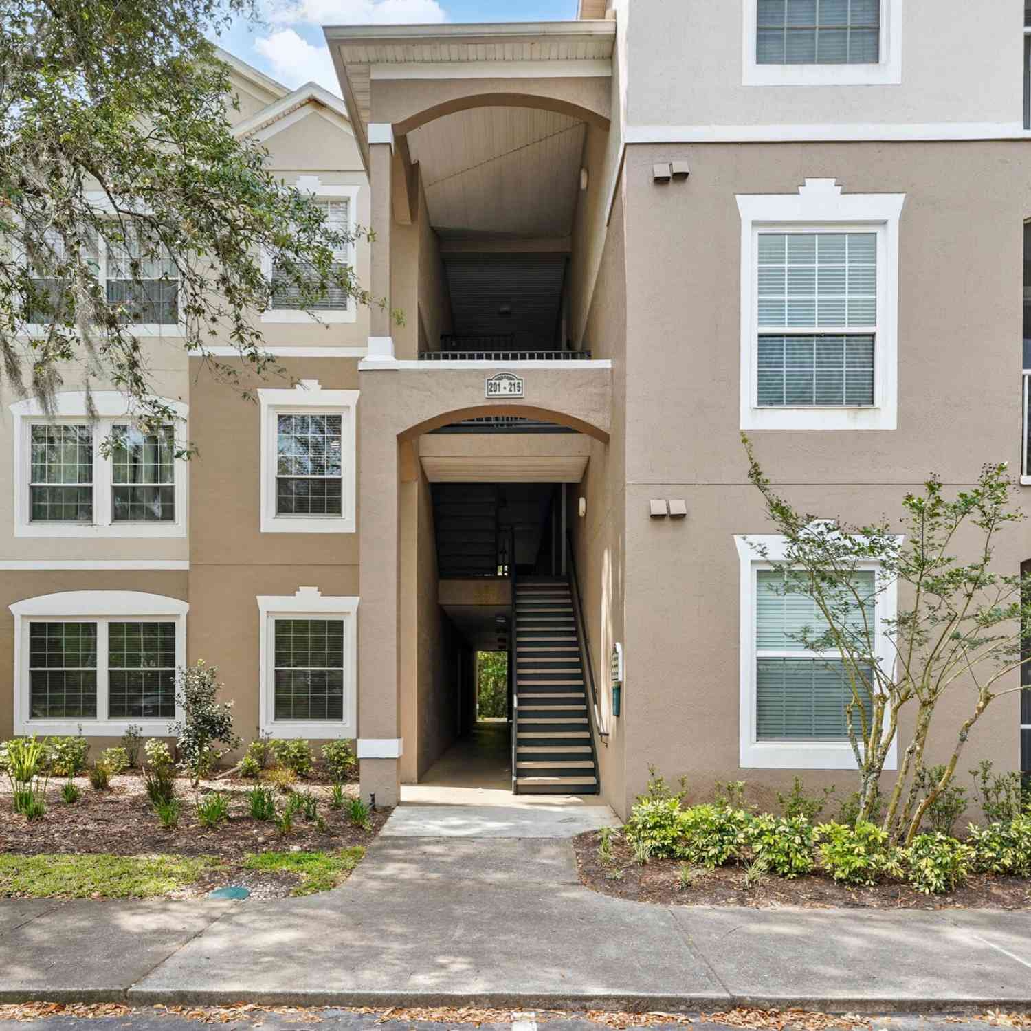 Condo For Sale - 10550 Baymeadows Road #203<br/> Jacksonville, FL 32256