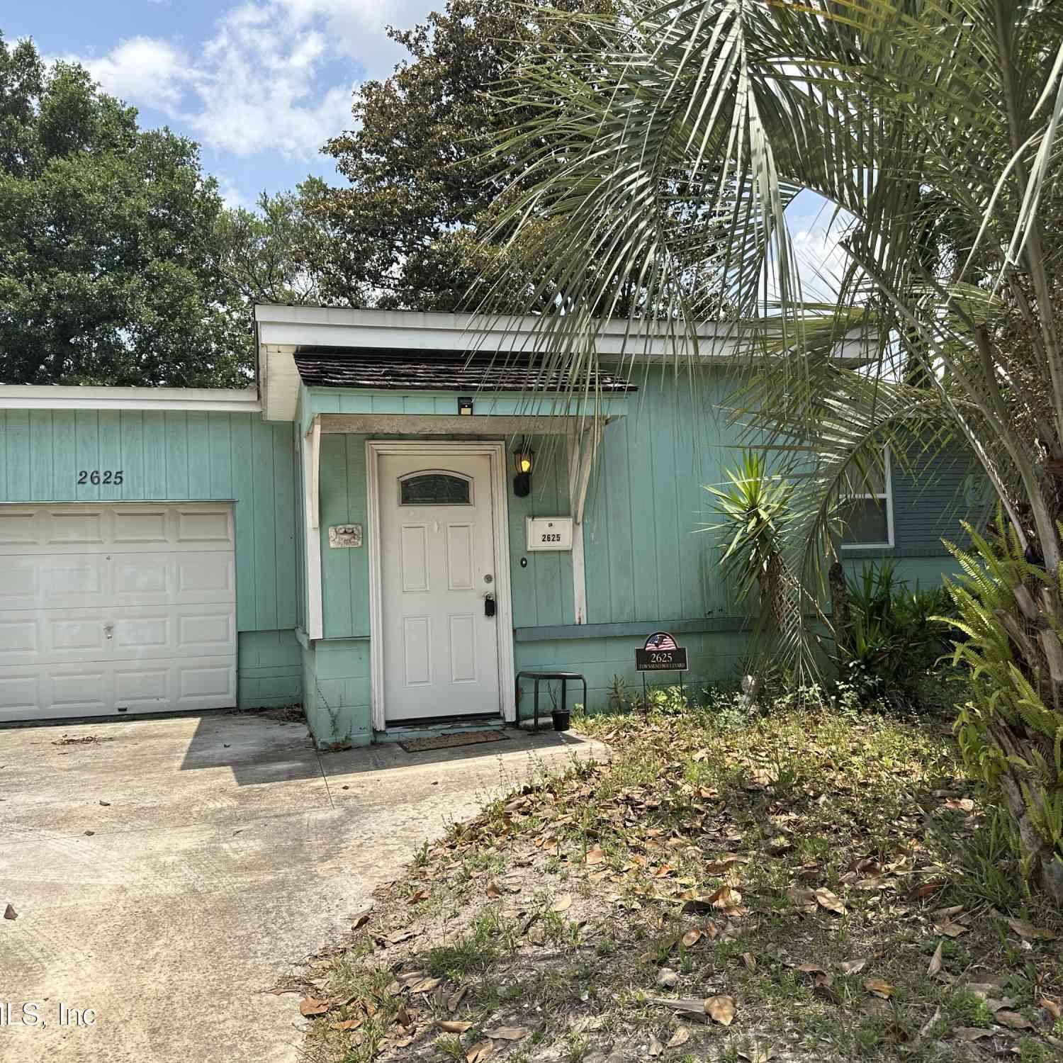 Homes For Sale - 2625 Townsend Boulevard<br/> Jacksonville, FL 32211