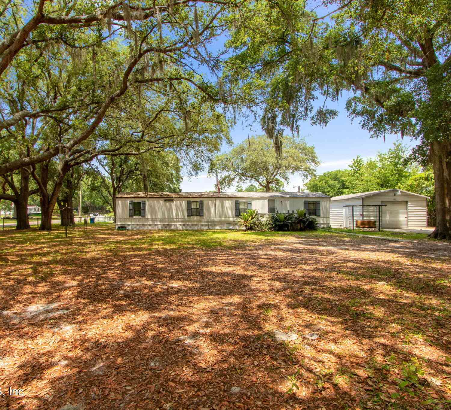 Condo For Sale - 2577 Water Bluff Drive<br/> Jacksonville, FL 32218