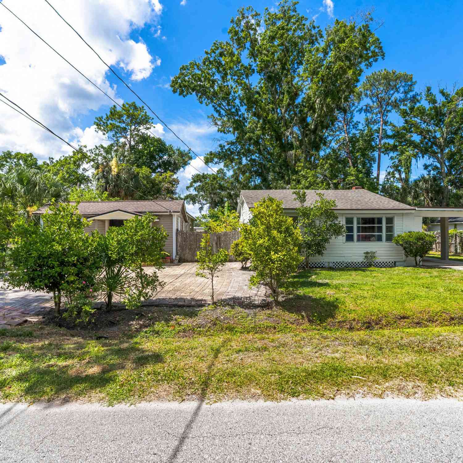 Homes For Sale - 3840 Adirolf Road<br/> Jacksonville, FL 32207