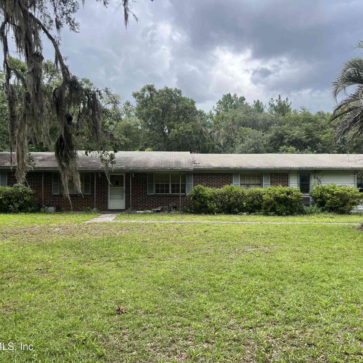 Homes For Sale - 2731 Howard Road<br/> Middleburg, FL 32068