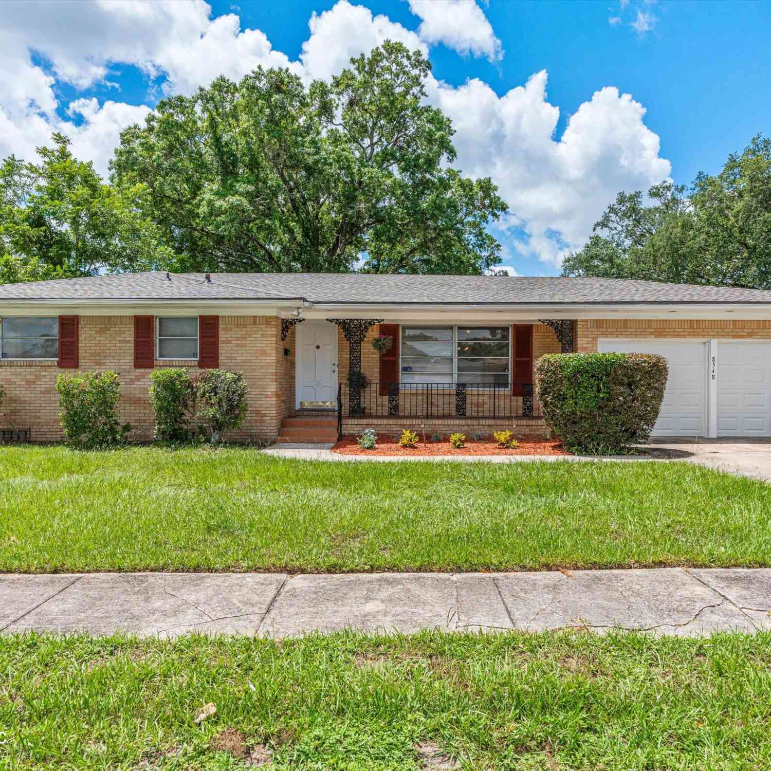 Homes For Sale - 8348 Sanlando Avenue<br/> Jacksonville, FL 32211