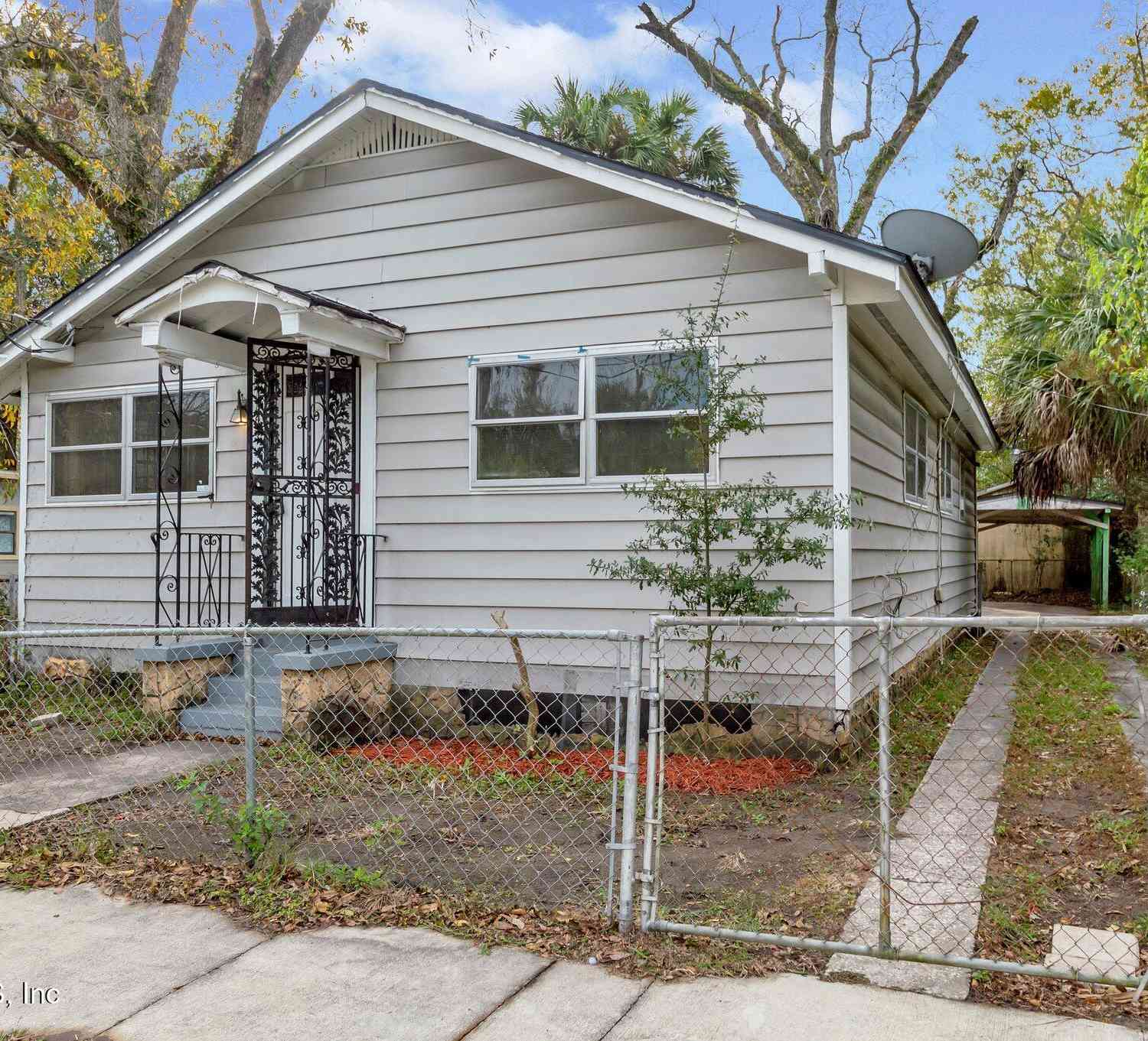 Homes For Sale - 1464 W 6th Street<br/> Jacksonville, FL 32209
