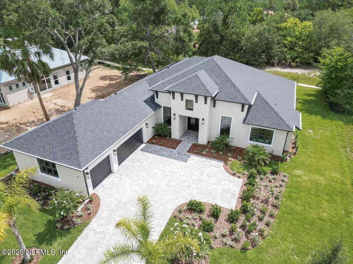 Homes For Sale - 17 Old Oak Drive<br/> Palm Coast, FL 32137