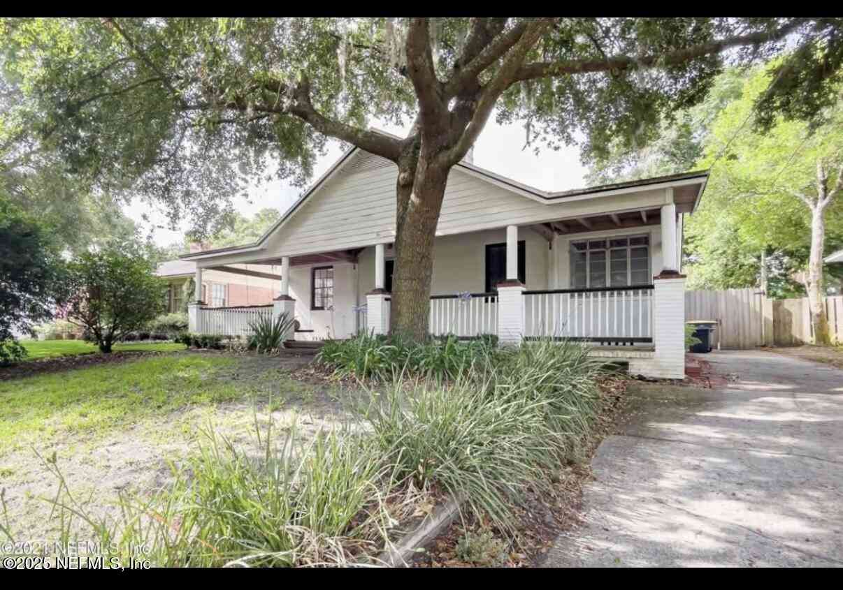Homes For Rent - 1802 Kingswood Road<br/> Jacksonville, FL 32207