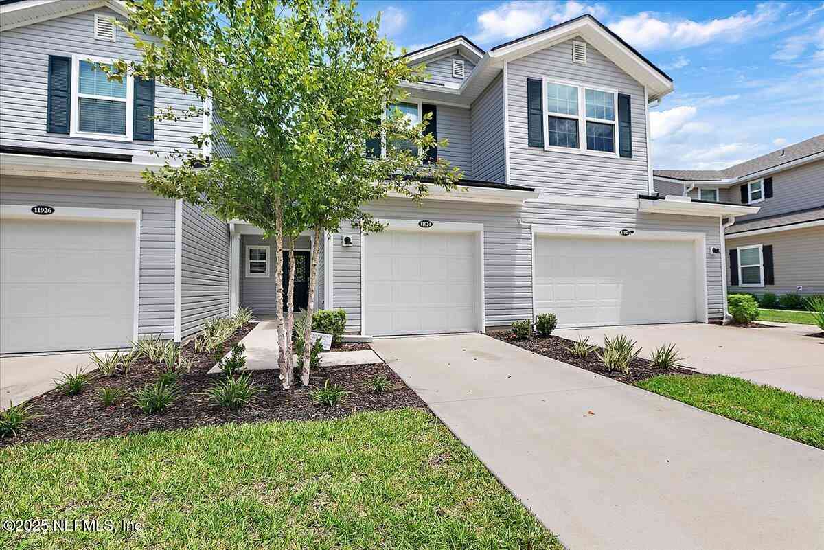 Condo For Sale - 11924 Calvesta Street<br/> Duval County, Jacksonville, FL 32256