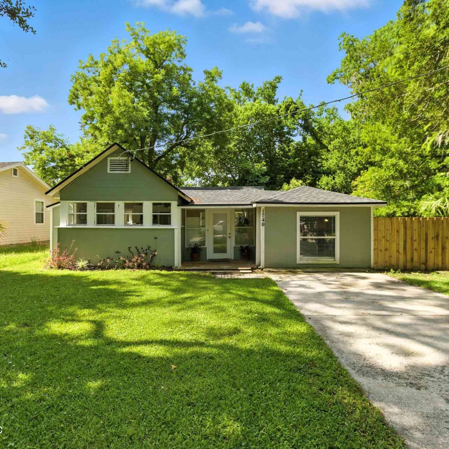 Condo For Sale - 1740 Parkwood Street<br/> Duval County, Jacksonville, FL 32207