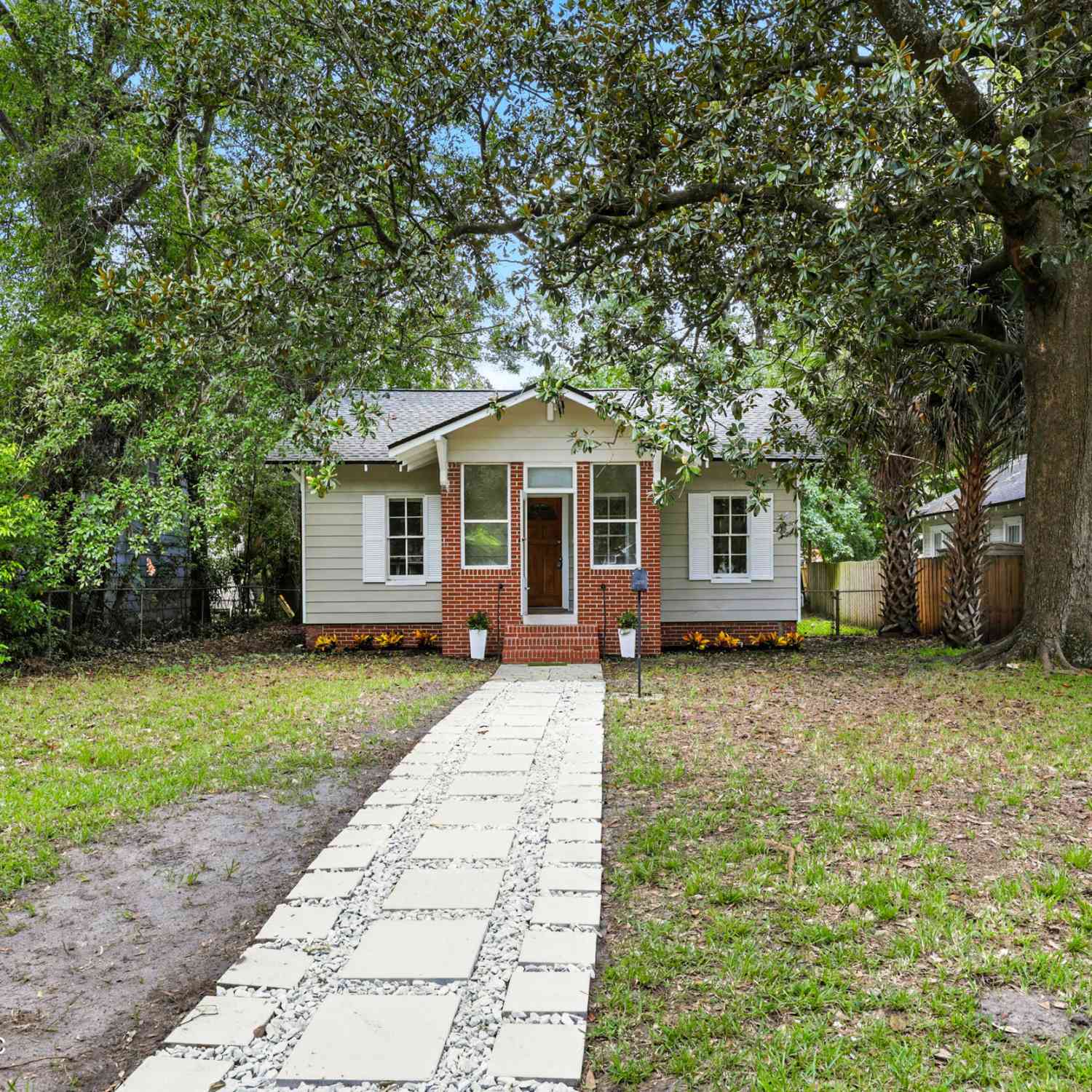 Homes For Sale - 2858 Downing Street<br/> Jacksonville, FL 32205