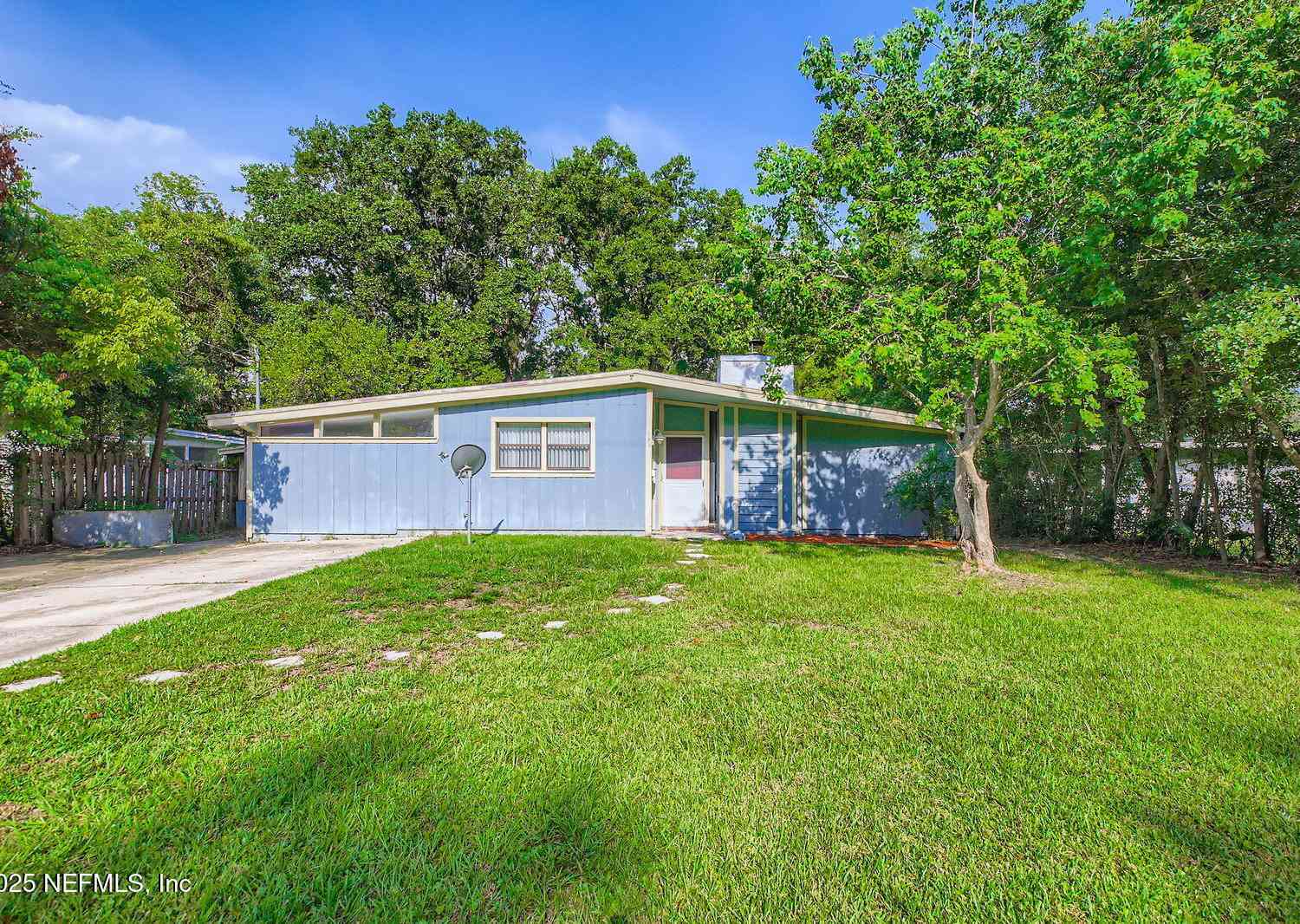 Homes For Sale - 794 La Marche Drive<br/> Jacksonville, FL 32205