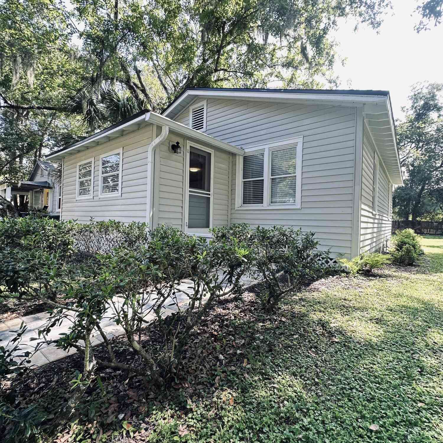 Homes For Sale - 314 Palmetto Avenue<br/> Green Cove Springs, FL 32043