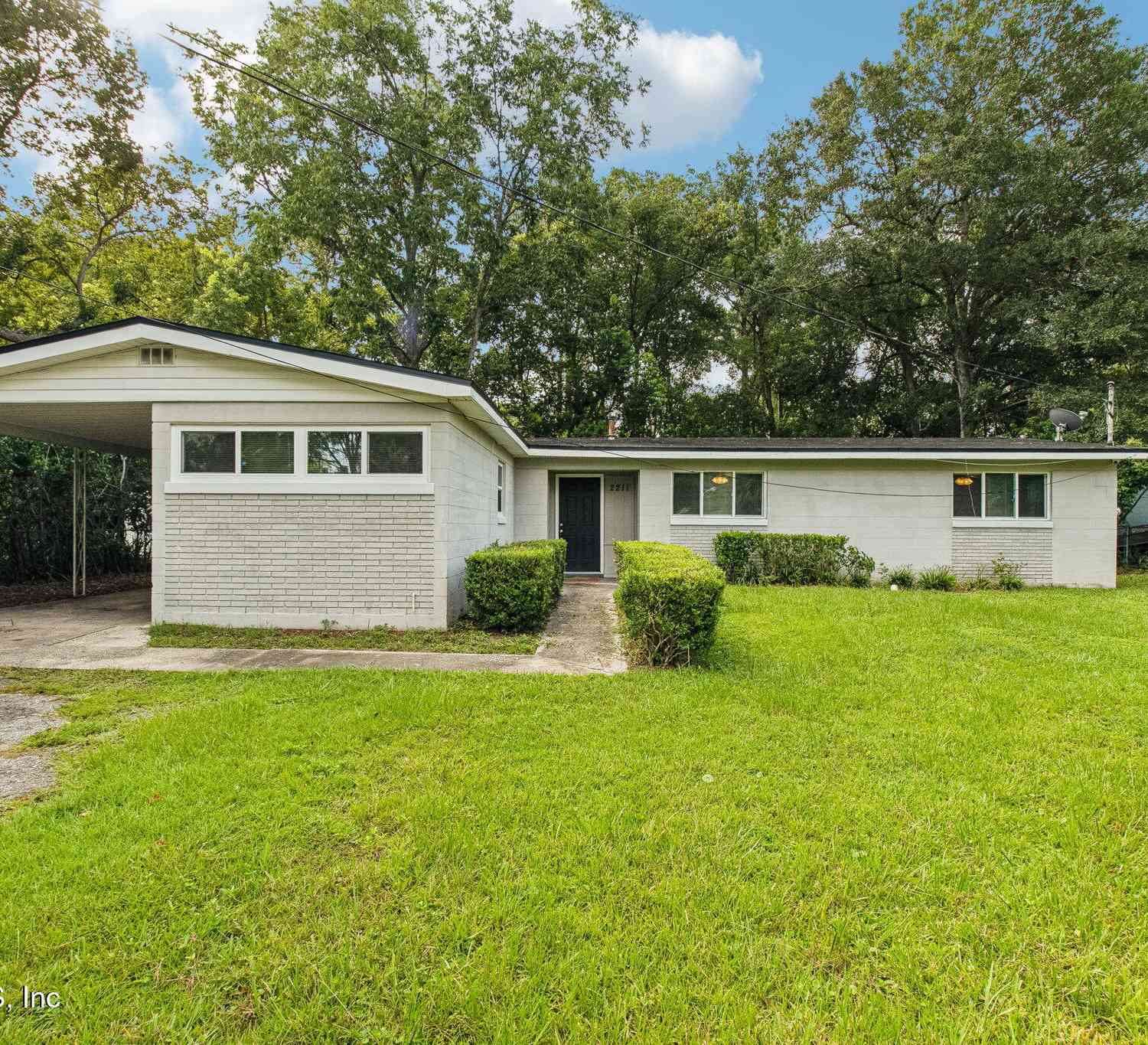 Homes For Sale - 2211 Burpee Drive<br/> Jacksonville, FL 32210