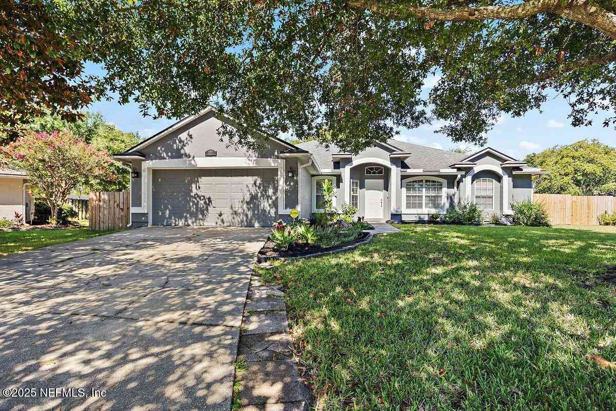 Homes For Sale - 12833 Winthrop Cove Drive<br/> Jacksonville, FL 32224