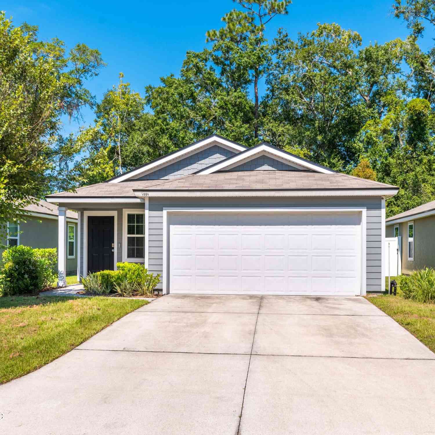 Homes For Sale - 5864 Calvary Drive<br/> Jacksonville, FL 32244