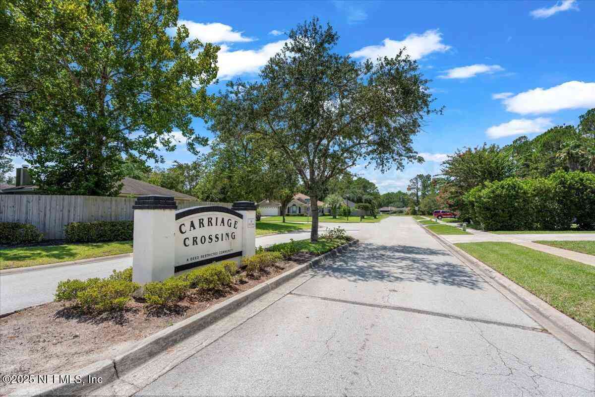 Homes For Sale - 4462 Carriage Crossing Drive<br/> Jacksonville, FL 32258
