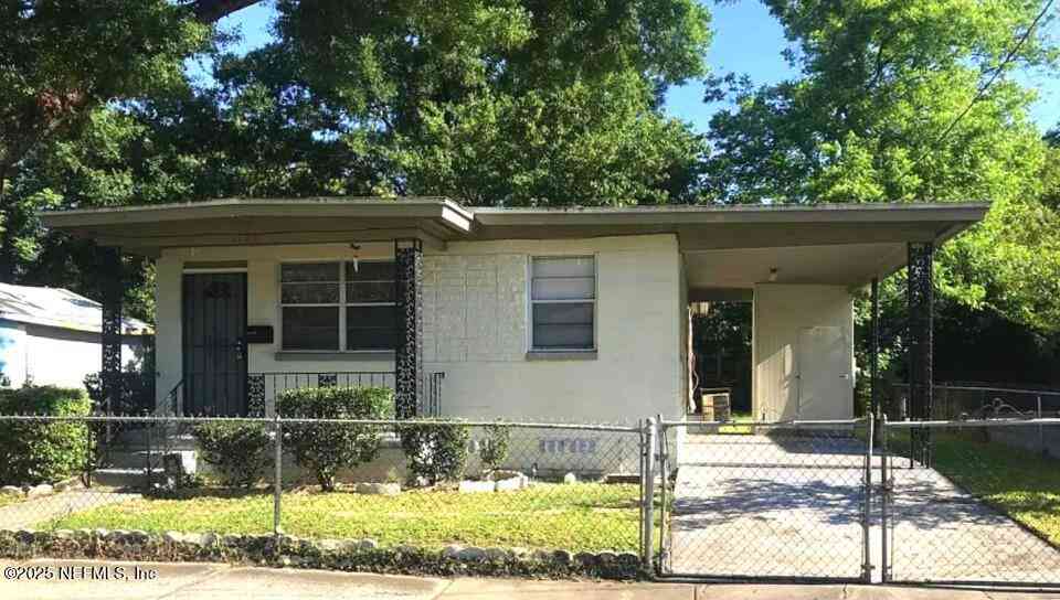 Homes For Sale - 1110 W 25th Street<br/> Jacksonville, FL 32209