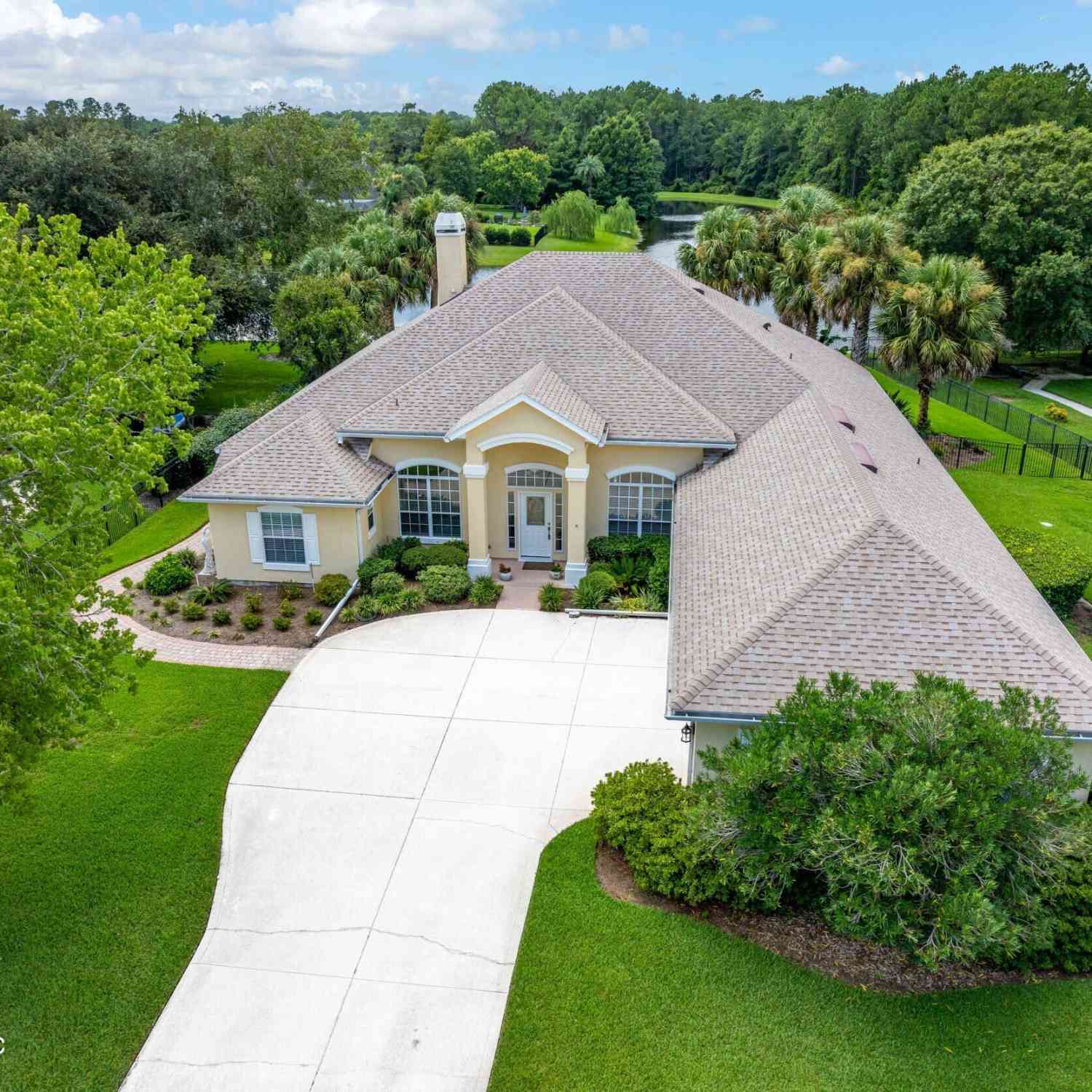 Homes For Sale - 2982 Amelia Bluff Drive<br/> Jacksonville, FL 32226