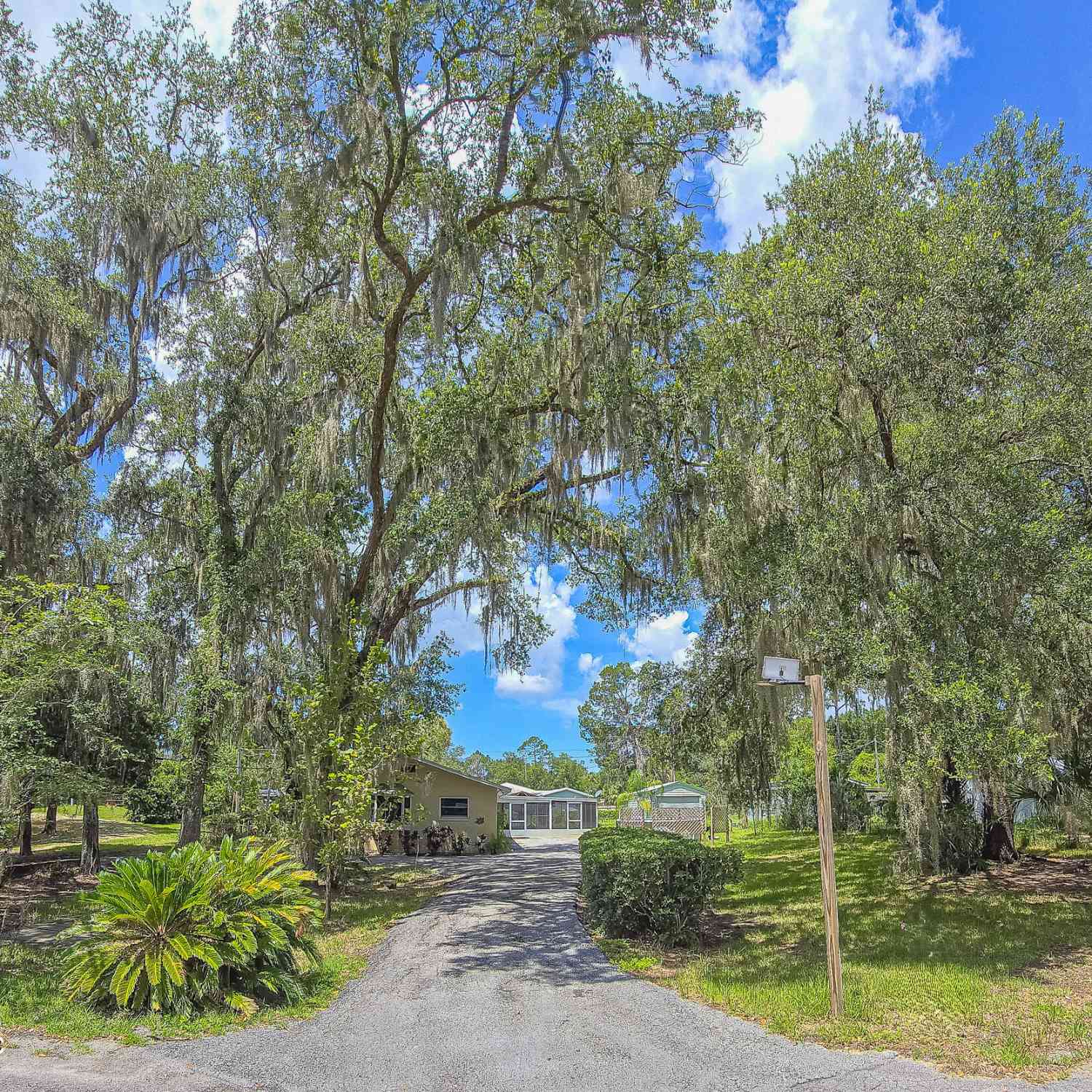Homes For Sale - 5 55th Street<br/> Levy County, Yankeetown, FL 34449