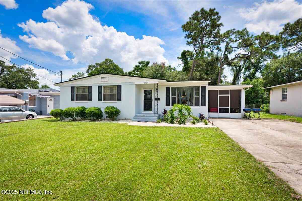Homes For Sale - 6564 Ector Place<br/> Jacksonville, FL 32211