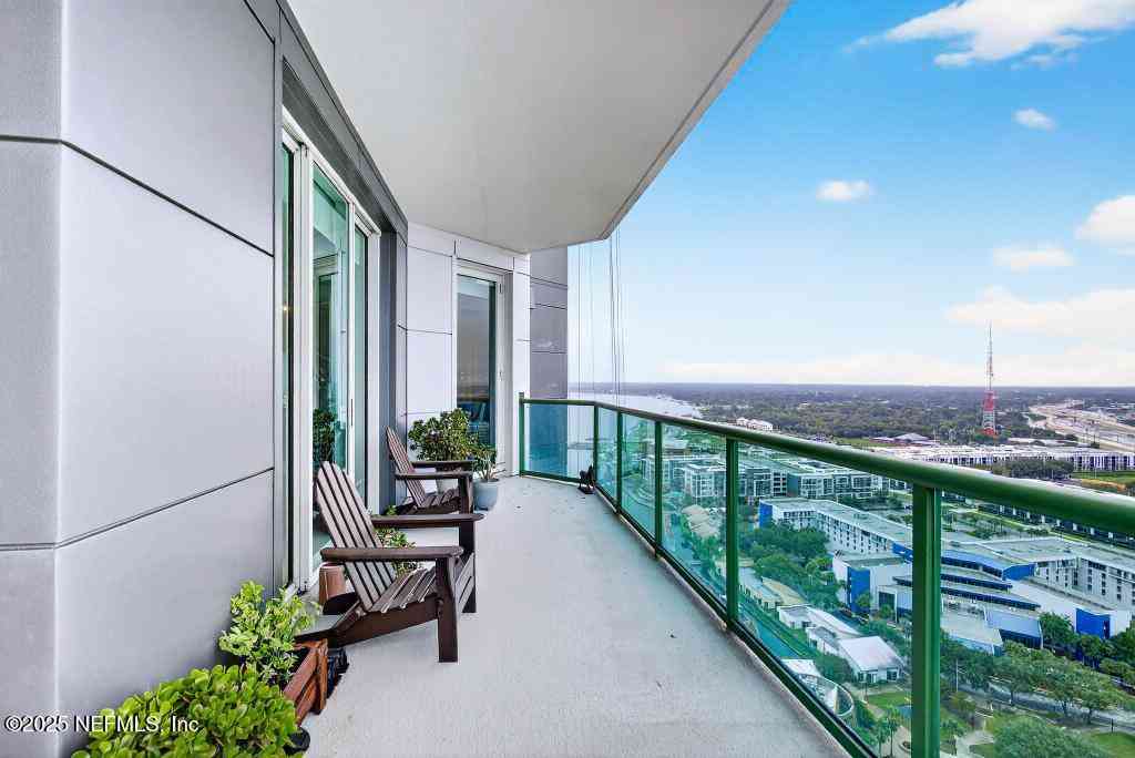 Condo For Sale - 1431 Riverplace Boulevard #2501<br/> Duval County, Jacksonville, FL 32207