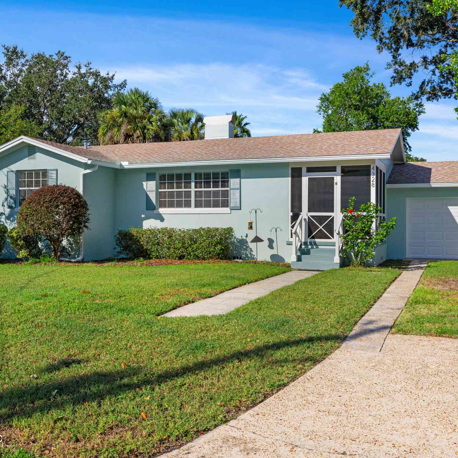 Homes For Sale - 4328 Birchwood Avenue<br/> Jacksonville, FL 32207