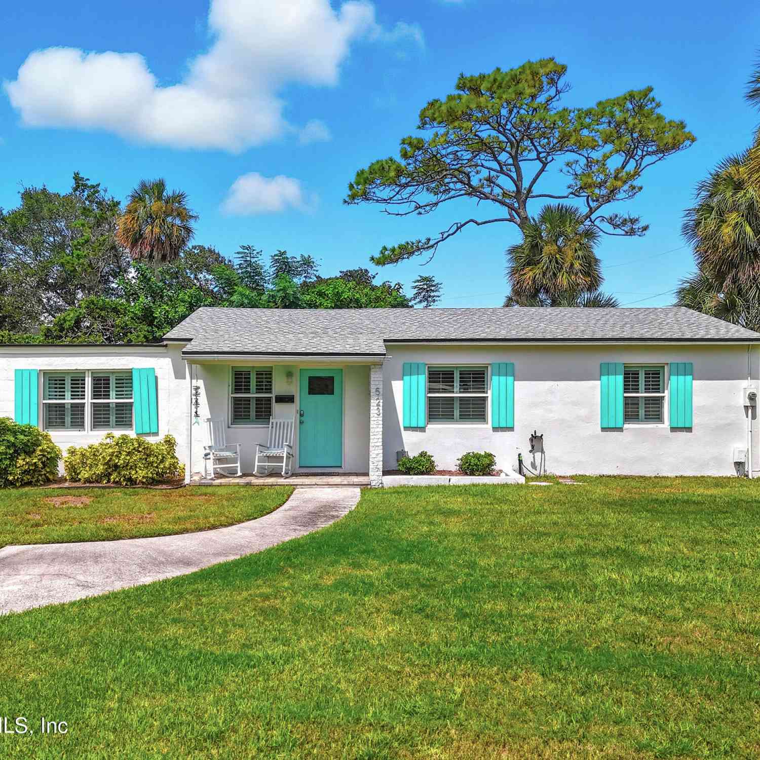 Homes For Sale - 523 10th Avenue<br/> Jacksonville Beach, FL 32250
