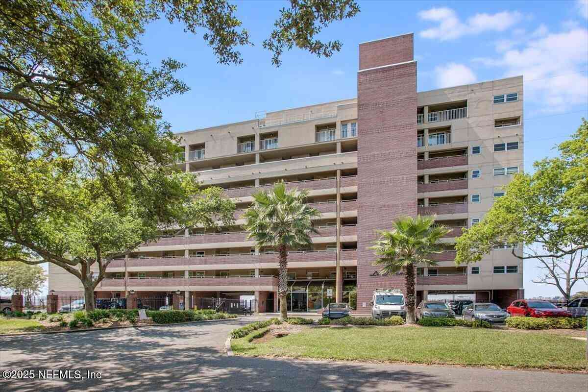Condo For Sale - 1533 Le Baron Avenue #1533<br/> Duval County, Jacksonville, FL 32207