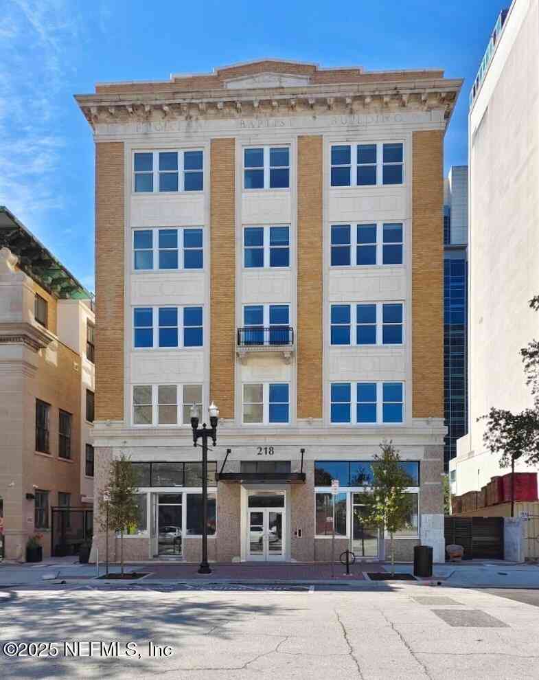 Condo For Rent - 218 Church Street #302<br/> Jacksonville, FL 32202