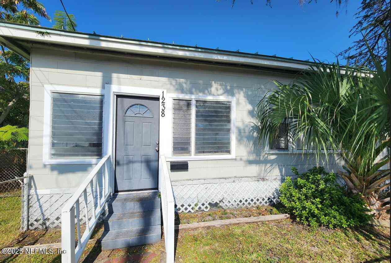 Homes For Sale - 1238 Cleveland Street<br/> Jacksonville, FL 32209