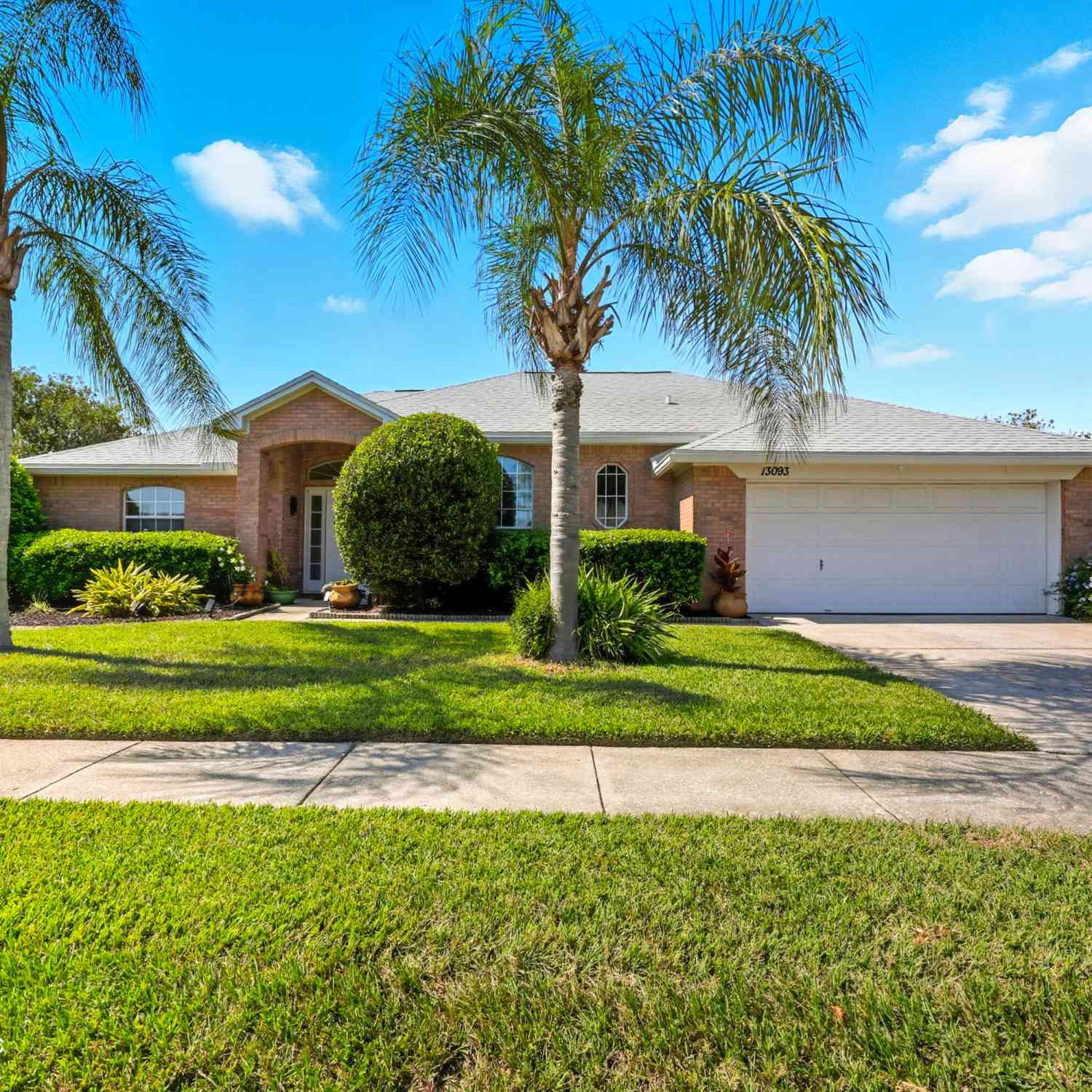 Homes For Sale - 13093 Chets Creek Drive<br/> Jacksonville, FL 32224