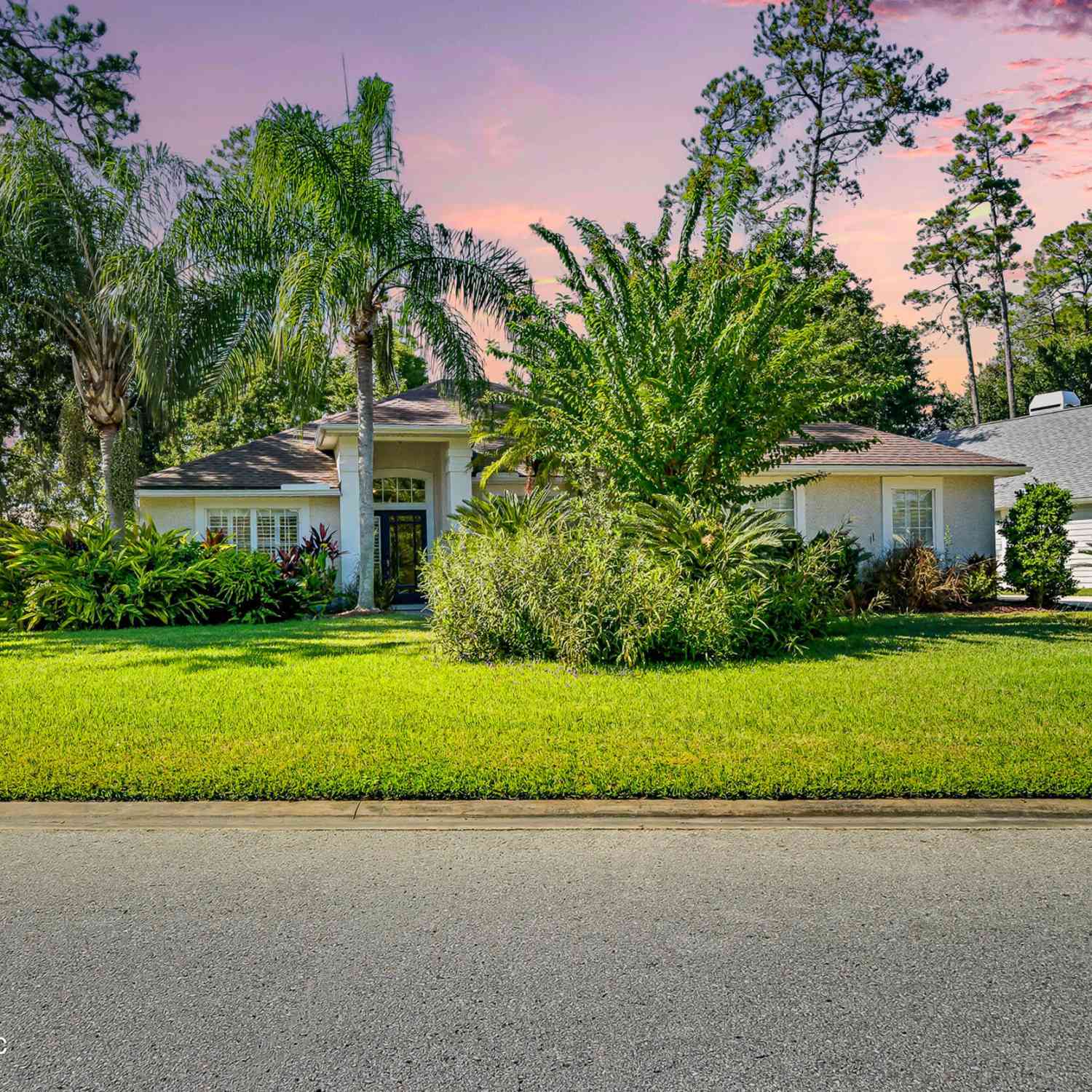 Homes For Sale - 1592 Lakeway Drive<br/> FlemingKey, FL 32003