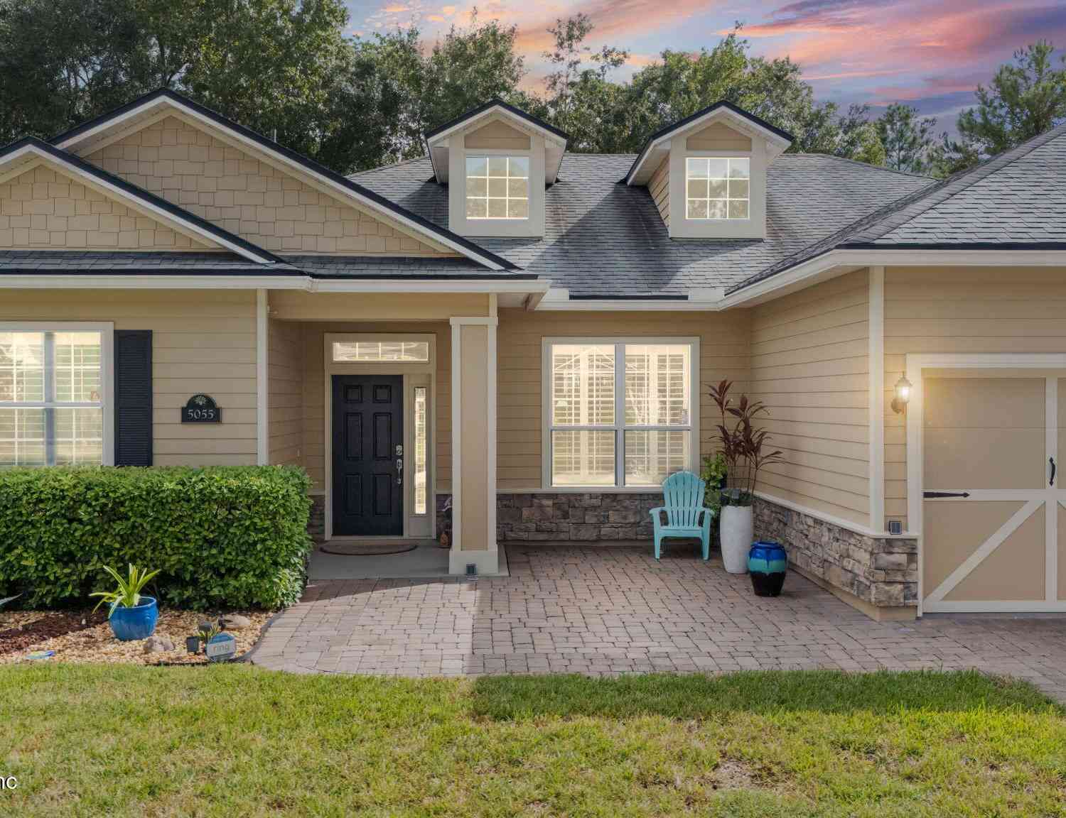 Homes For Sale - 5055 Monroe Forest Drive<br/> Jacksonville, FL 32257