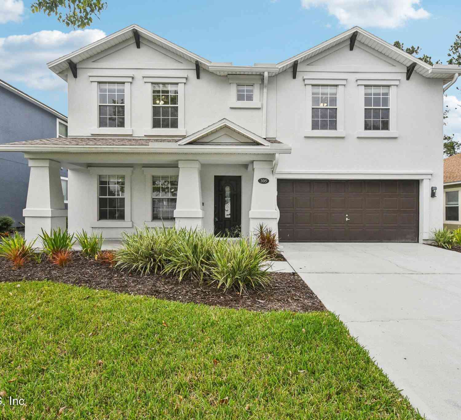 Homes For Sale - 305 Carriage Hill Court<br/> St. Johns, FL 32259