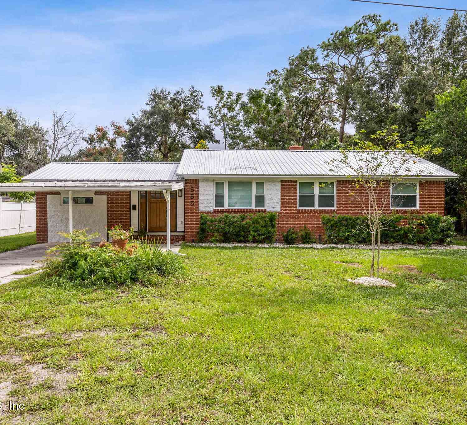 Homes For Sale - 555 Glynlea Road<br/> Jacksonville, FL 32216