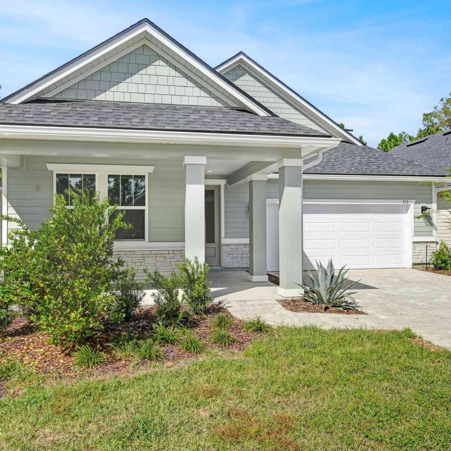 Homes For Sale - 222 Thornberry Way<br/> Palm Coast, FL 32164
