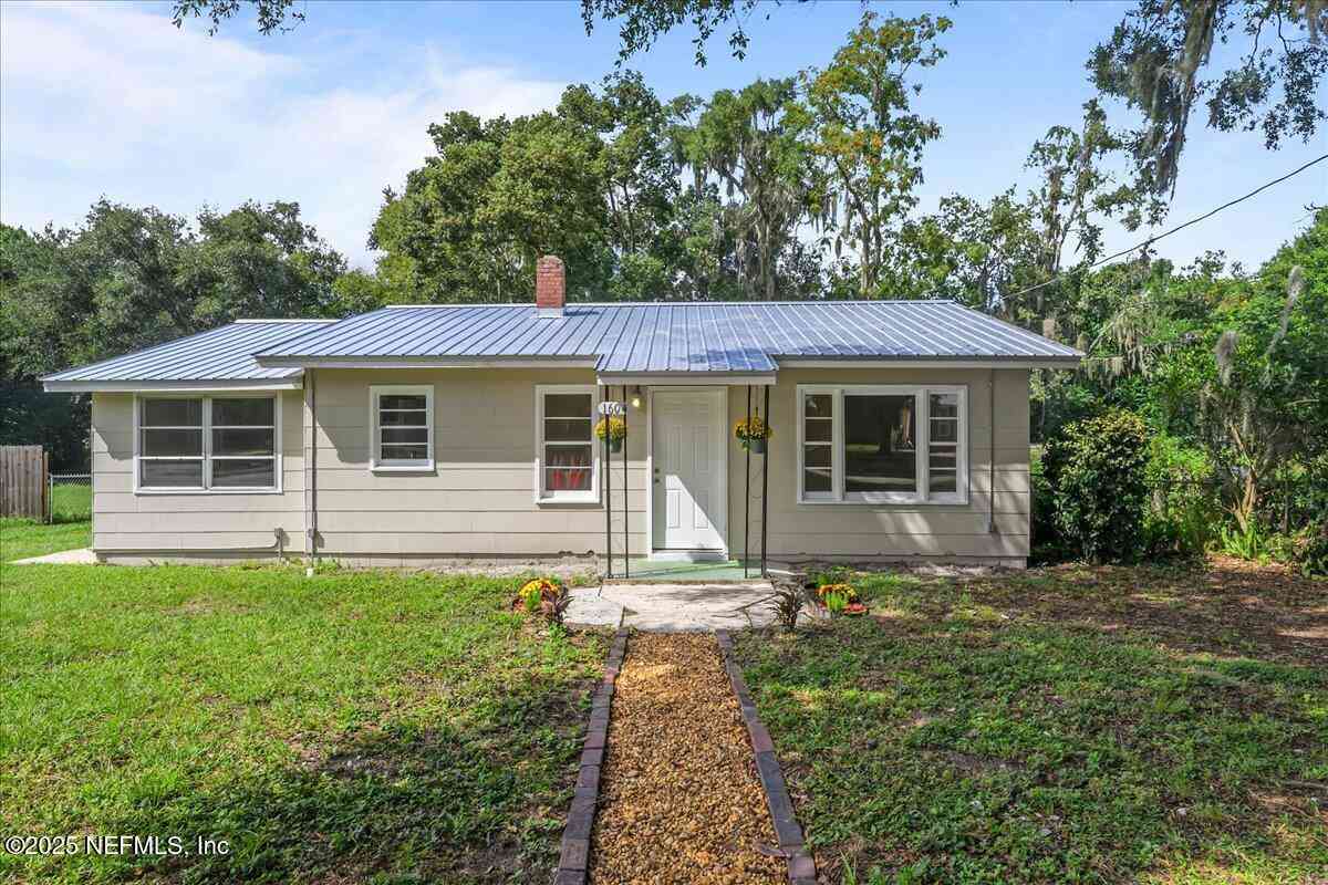 Homes For Sale - 1604 Husson Avenue<br/> Palatka, FL 32177