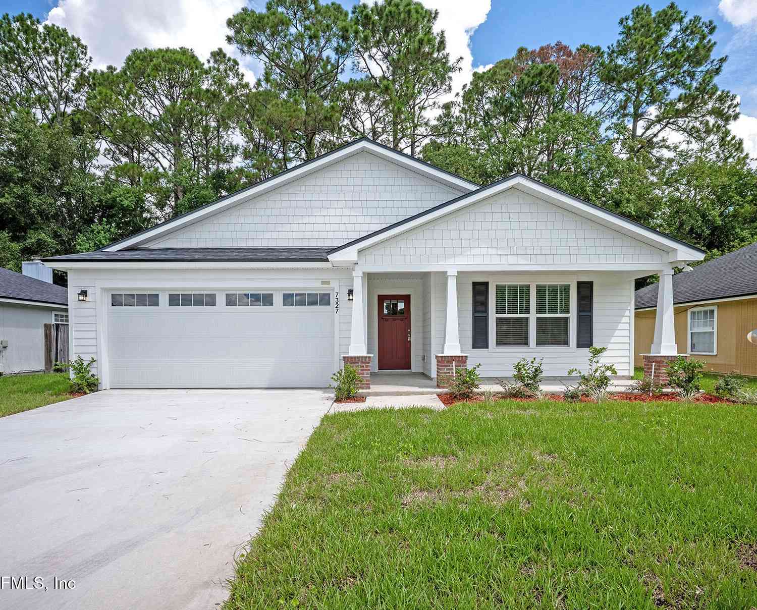 Homes For Sale - 7327 Cinnamon Tea Lane<br/> Jacksonville, FL 32244
