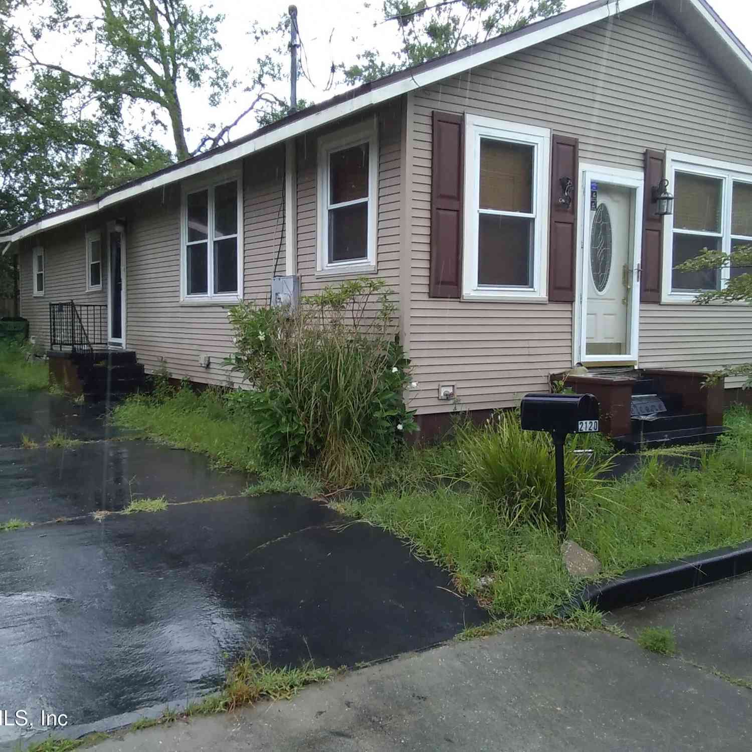 Homes For Sale - 2120 Mcquade Street<br/> Duval County, Jacksonville, FL 32209