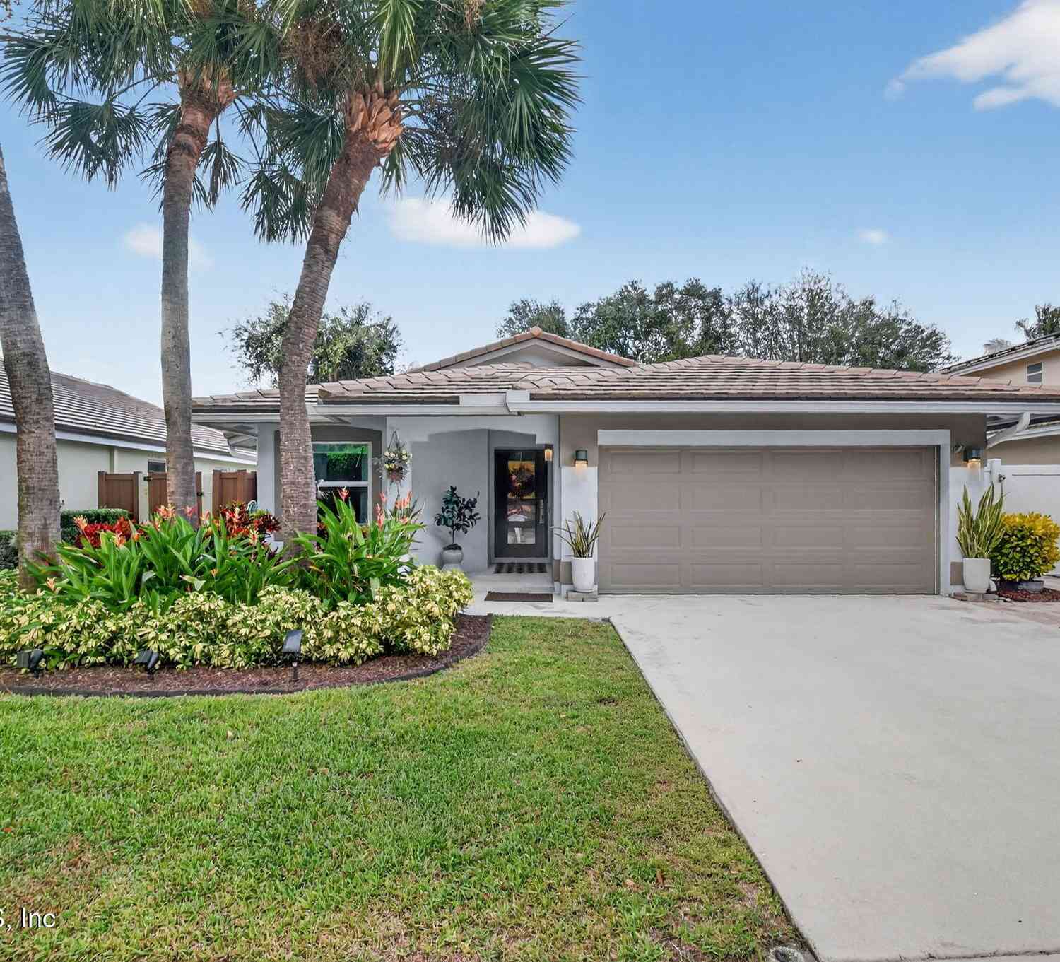 Homes For Sale - 4055 NW 1st Street<br/> Delray Beach, FL 33445