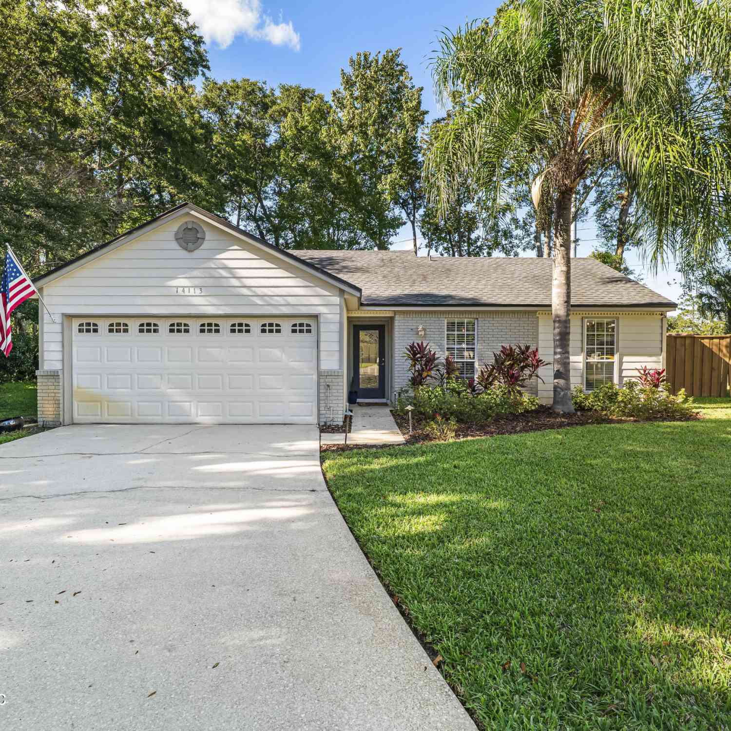 Homes For Sale - 14113 Little Falls Court<br/> Jacksonville, FL 32224