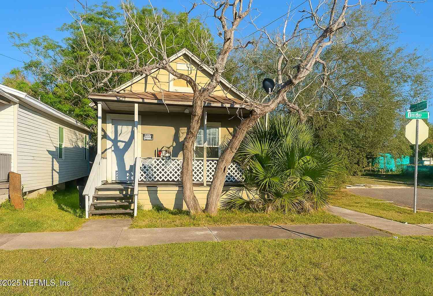 Homes For Sale - 803 Bridier Street<br/> Duval County, Jacksonville, FL 32206