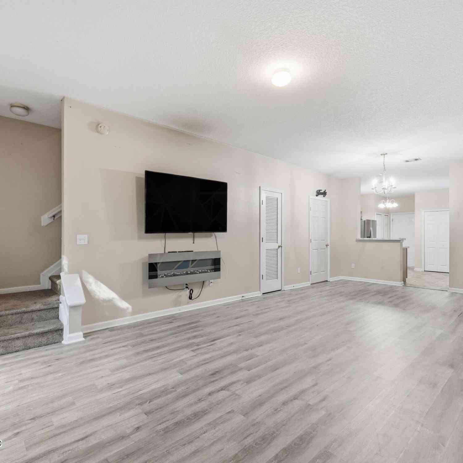 Condo For Sale - 4794 Playpen Drive<br/> Duval County, Jacksonville, FL 32210