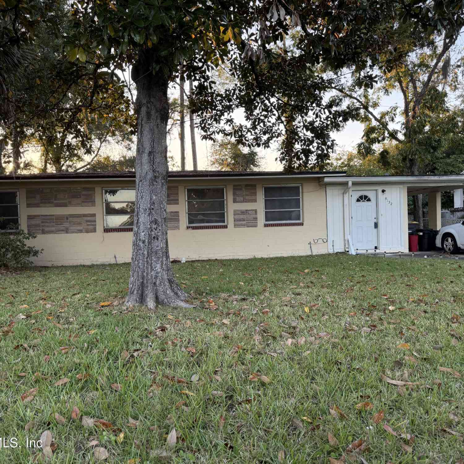 Homes For Sale - 5132 Batley Road<br/> Jacksonville, FL 32210