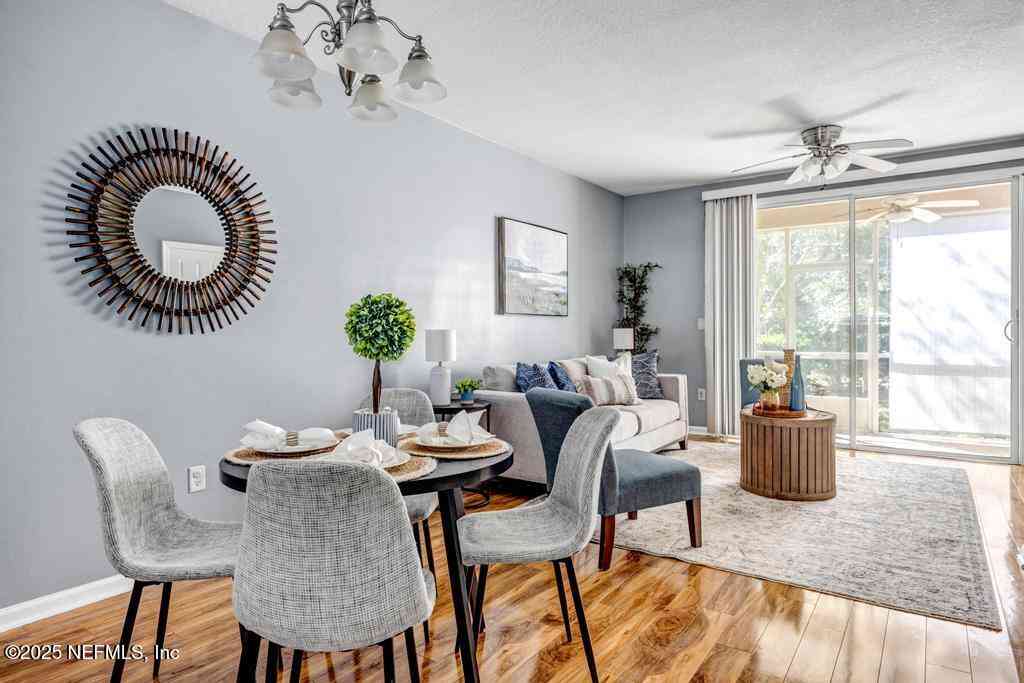 Condo For Sale - 8120 Summer Gate Court<br/> Duval County, Jacksonville, FL 32256