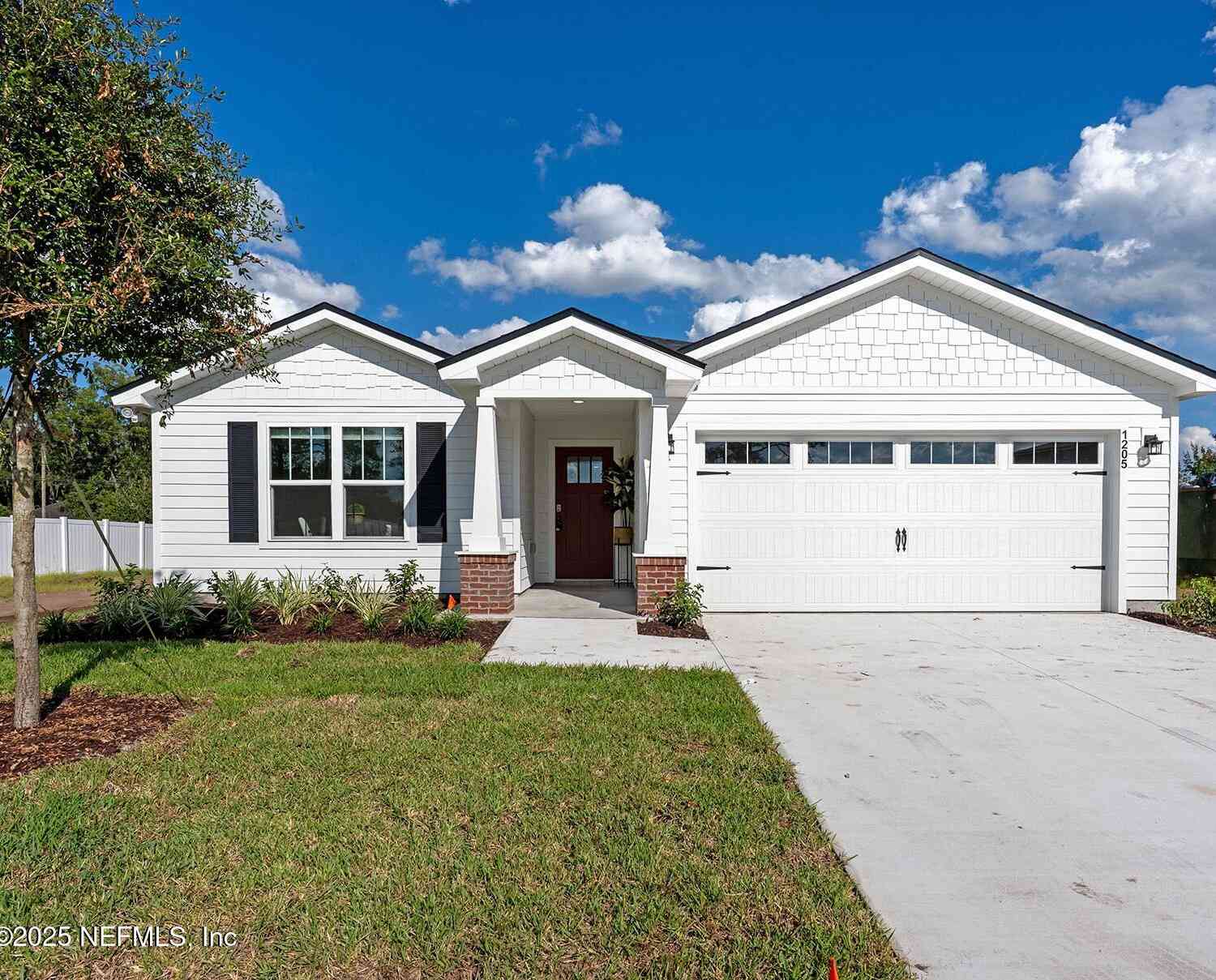 Homes For Sale - 1205 Jewelstone Lane<br/> Jacksonville, FL 32221