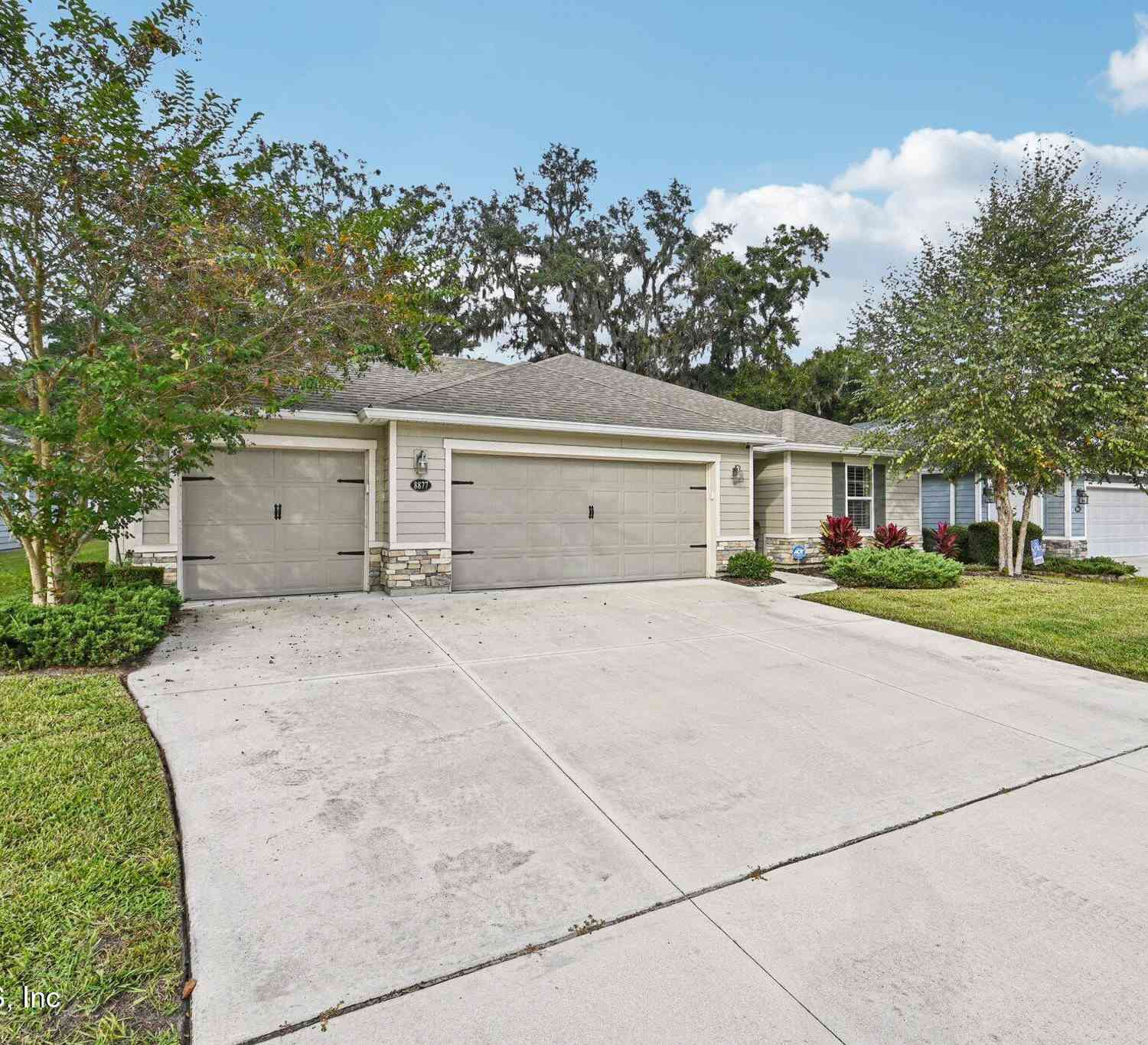 Homes For Sale - 8877 Ruby Cove Court<br/> Jacksonville, FL 32216