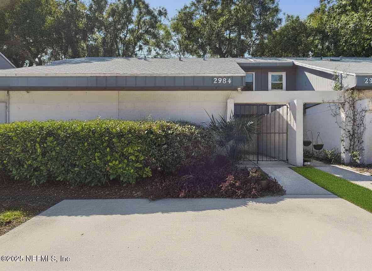 Condo For Sale - 2984 Songbird Drive<br/> Duval County, Jacksonville, FL 32233